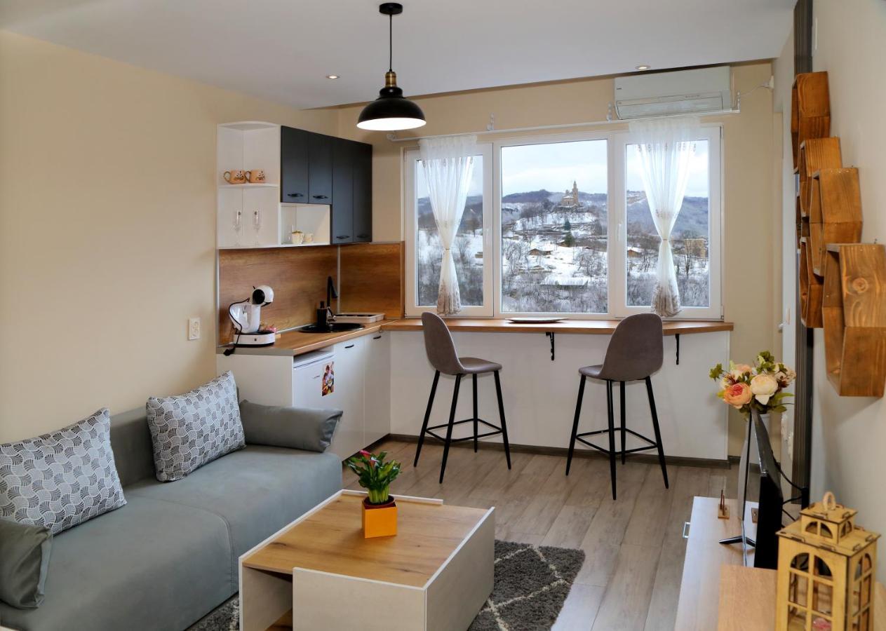 Apartment Colibri ヴェリコ・タルノヴォ エクステリア 写真